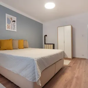 Apartment Ruhelage Im Zentrum Nahe Schottentor-contactless Self-check-in, Vienna